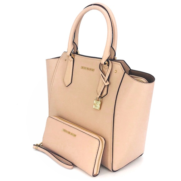 2PCS Michael Kors Hayes Tote Wallet Charms Set - Picture 2 of 8